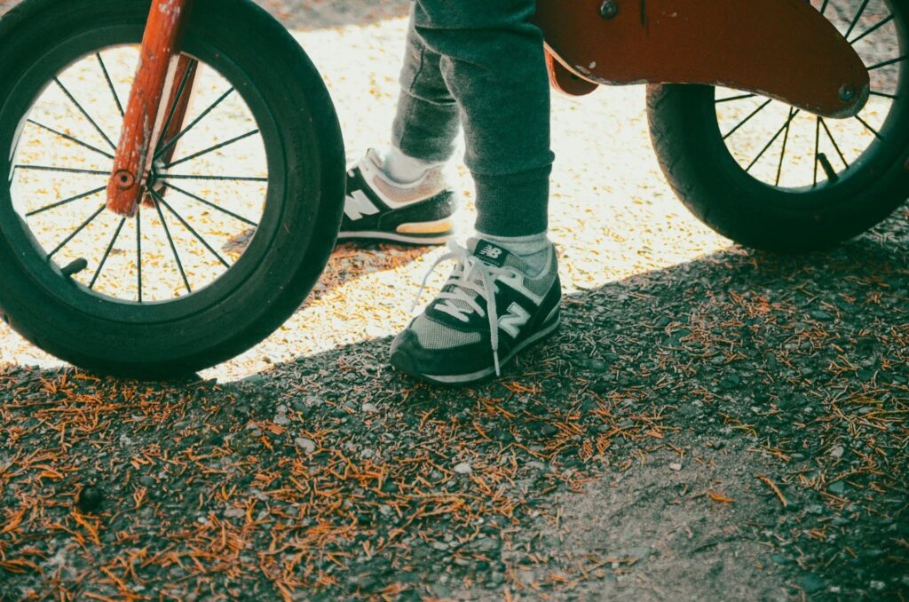 Bespaar geld en koop kinder sneakers in de sale